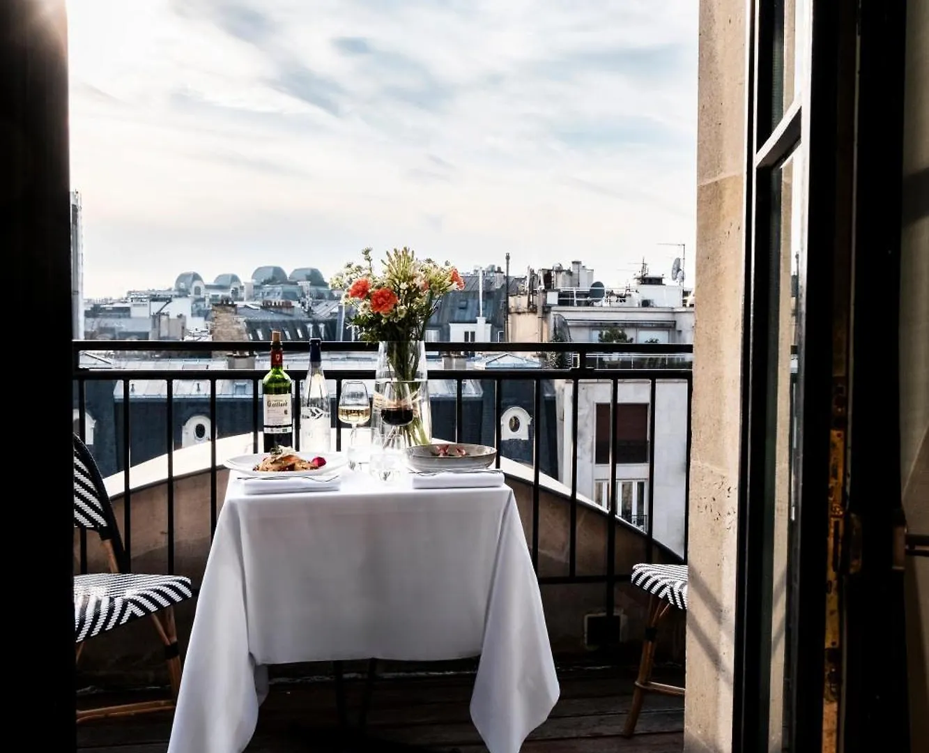 Hotell Grand Champs-elysees 5*