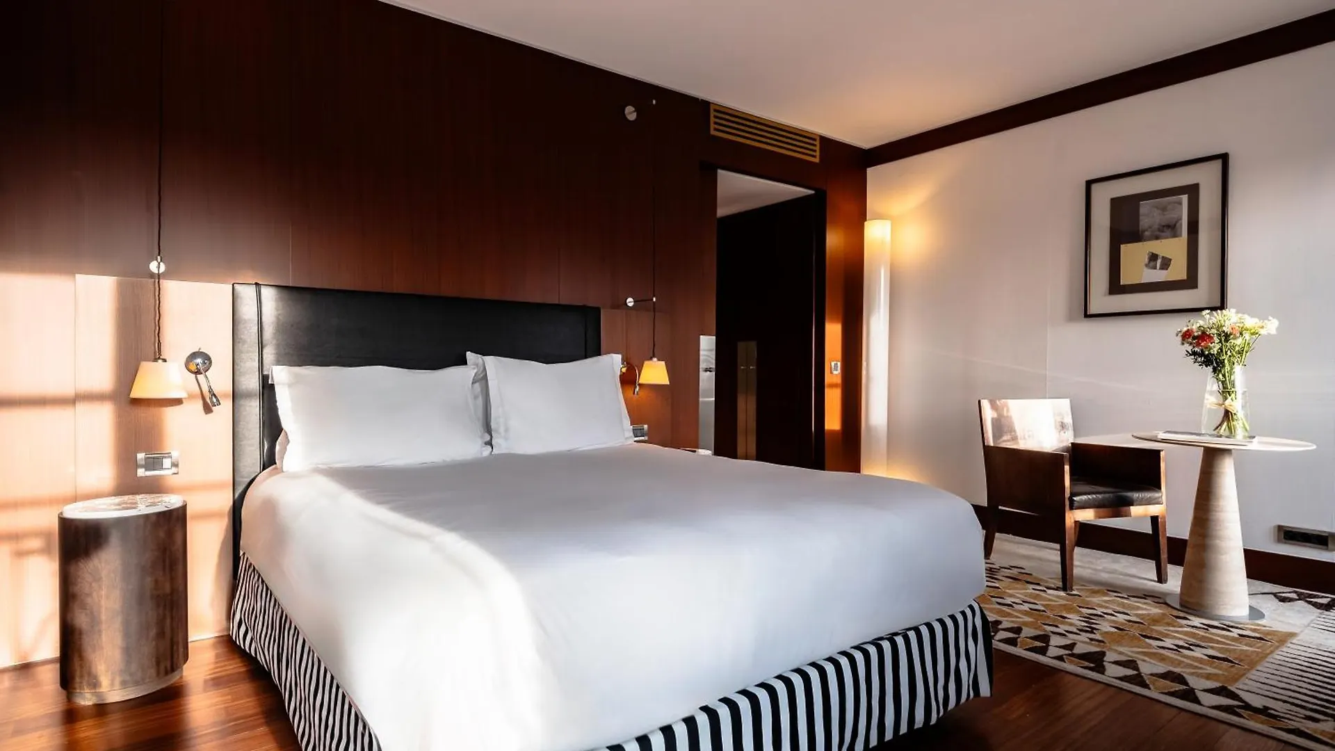 Radisson Blu Champs-elysées, Paris