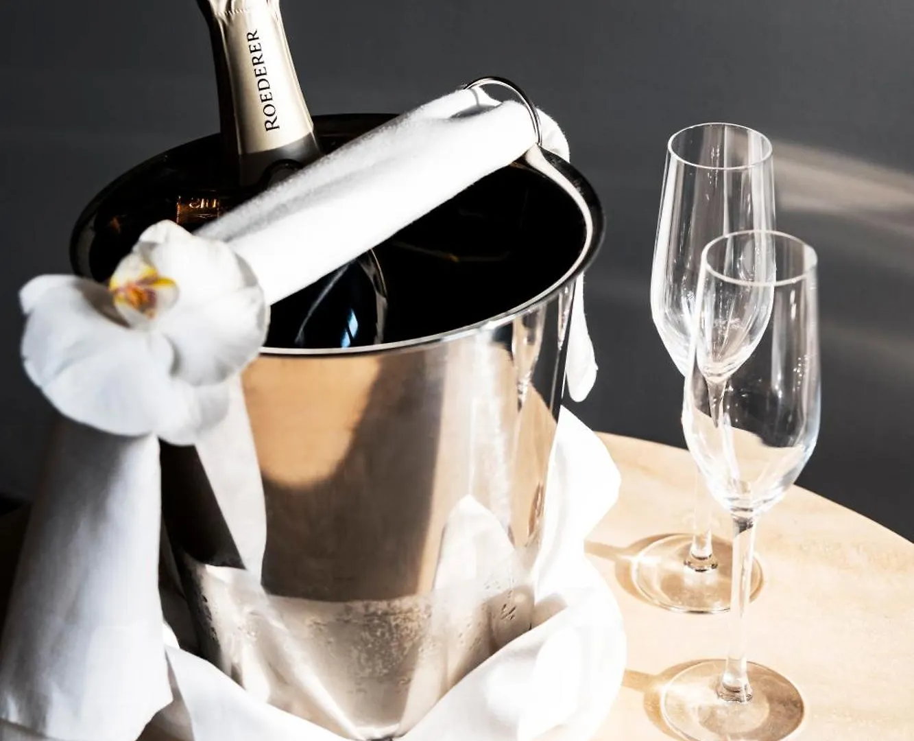 Hotell Grand Champs-elysees Paris
