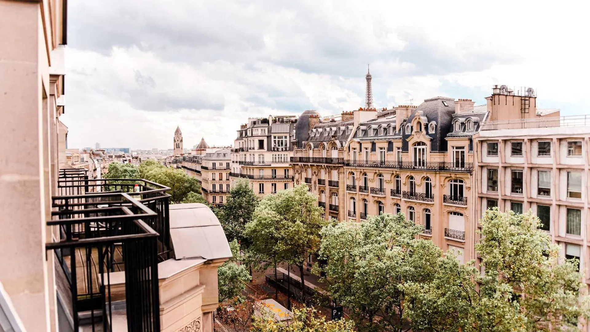 Grand Champs-elysees Hotel 5*