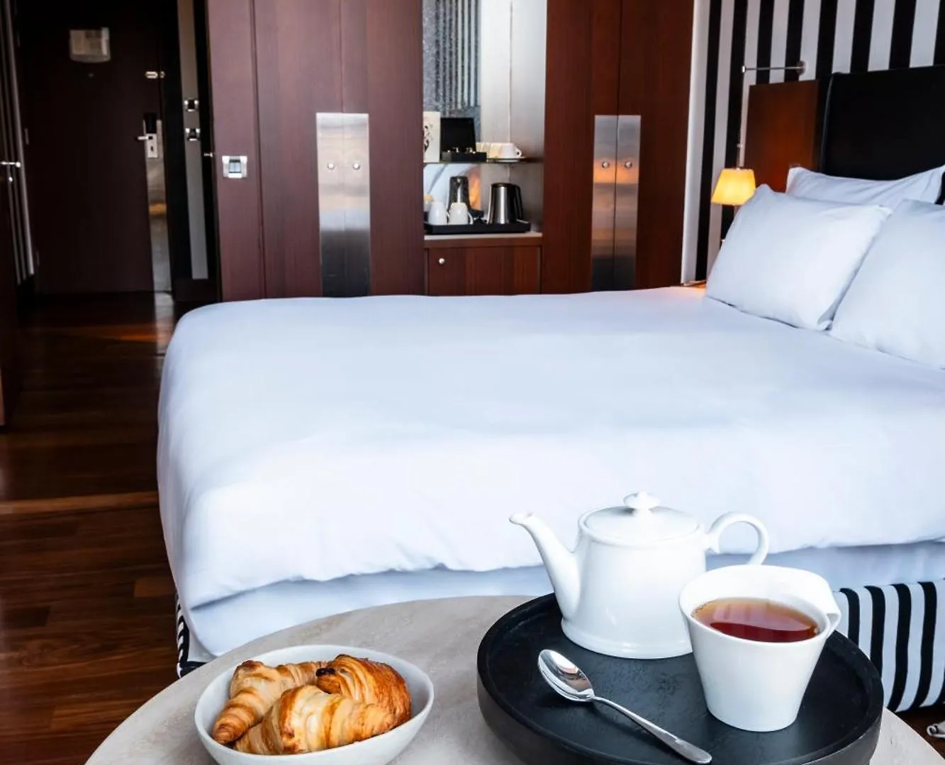 Hotel Grand Champs-elysees 5*