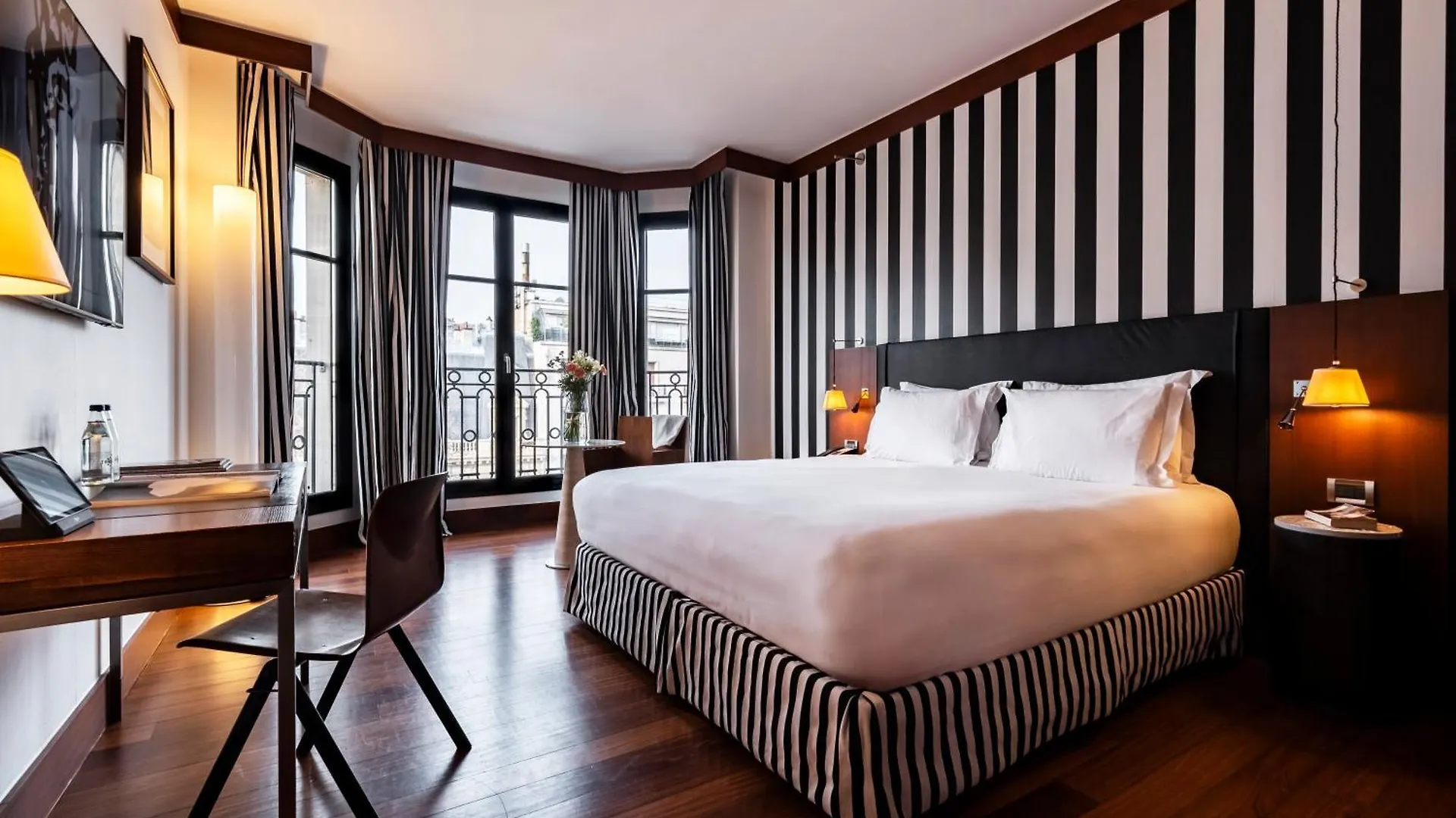 Hotel Grand Champs-elysees Paris