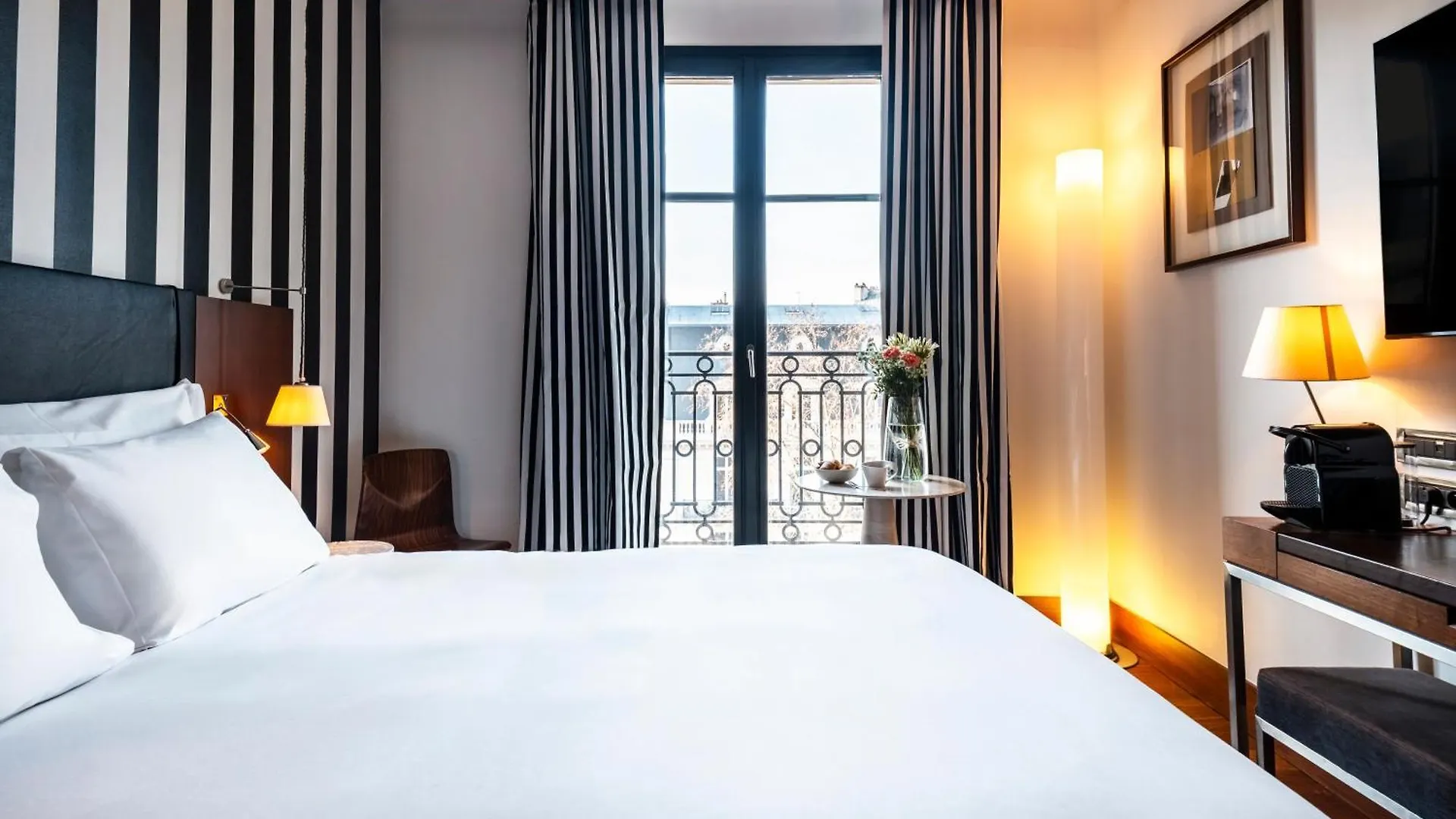 Hotel Grand Champs-elysees 5*